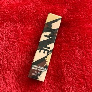 KYLIE concealer